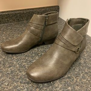 Kim Rogers Olive Rachel Booties